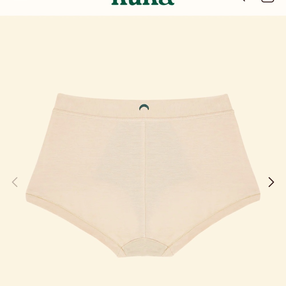 Women's Cream Shorts